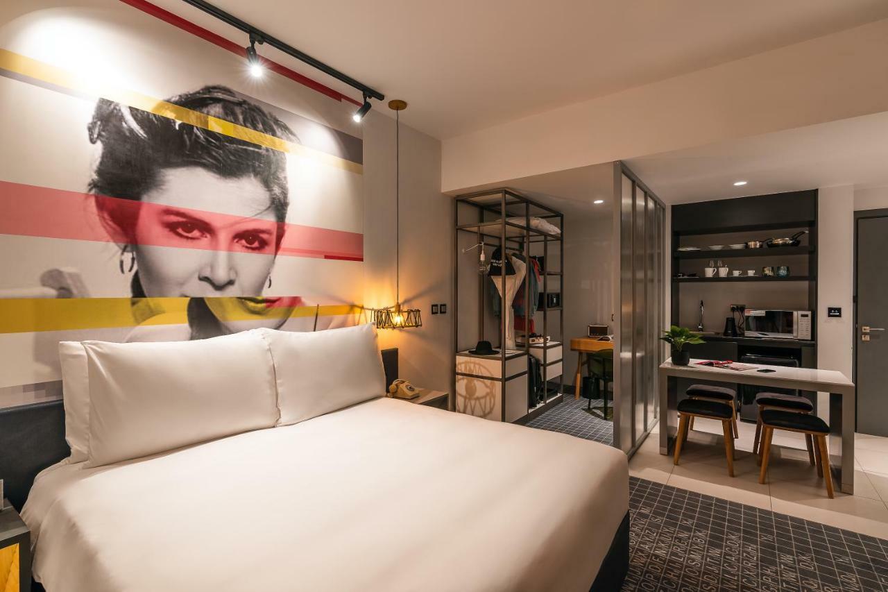Studio One Hotel Dubai Exterior foto